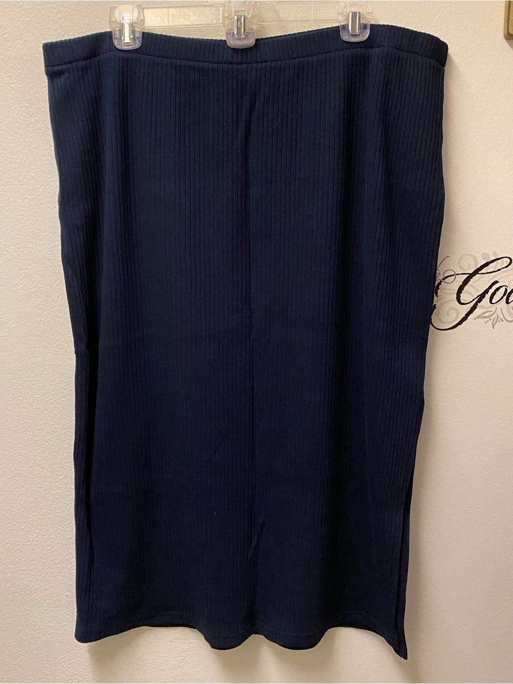 5/$25 NWOT Time and Tru Navy Ribbed Midi Length Pencil Skirt with Slit on side